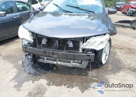 2014 Toyota Camry Xle z USA, uszkodzony, nr VIN 4T4BF1FK9ER362979